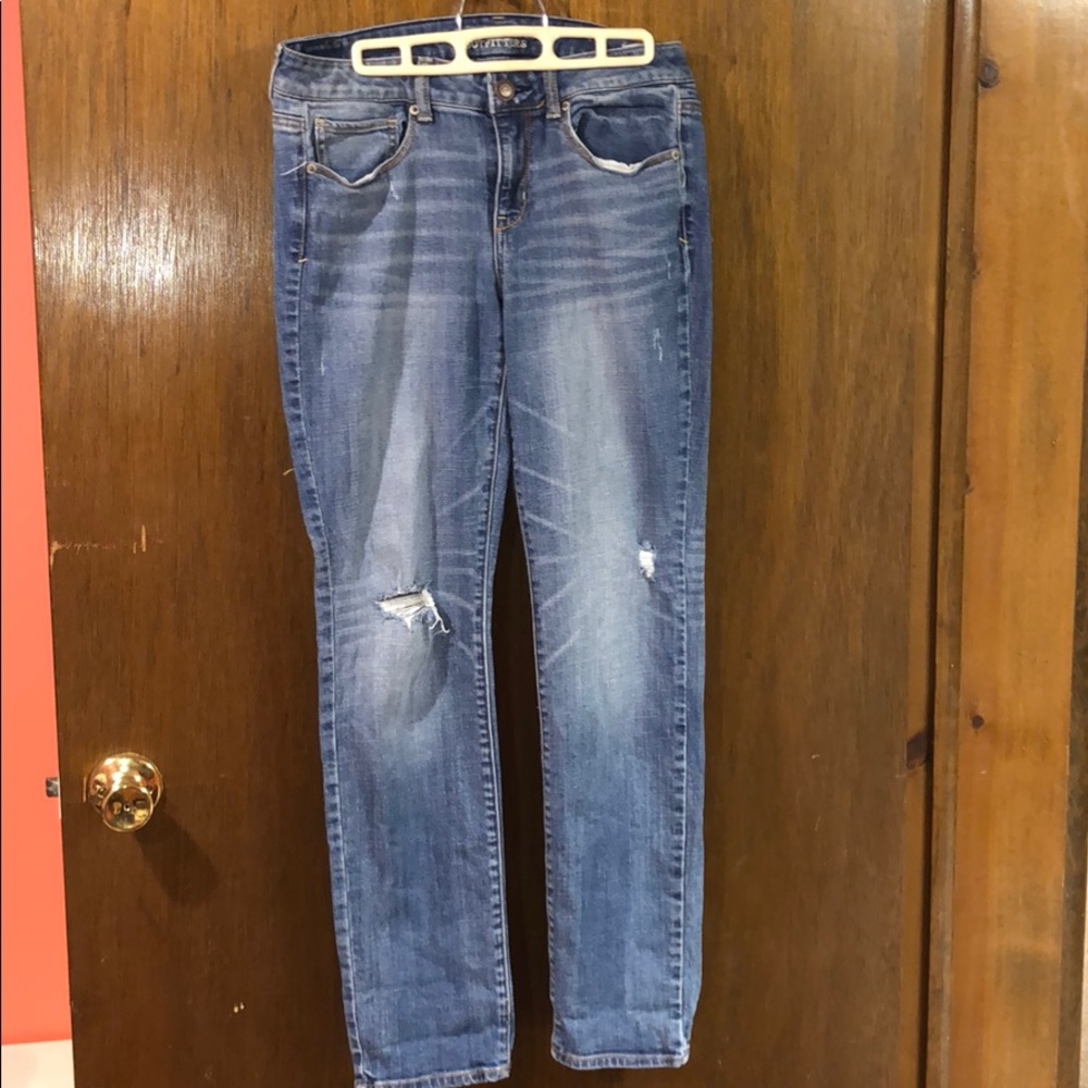 AE size 10 light wash jeans
